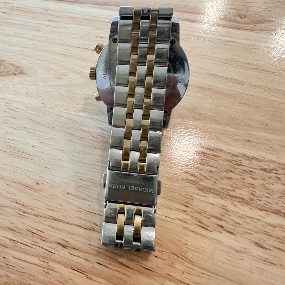 Authentic MICHAEL KORS Ritz Two Tone Watch MK5057 - Picture 4 of 6